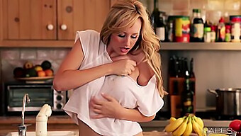 Babes.Com Trình Diễn Brett Rossi Trong Một Video Độ Nét Cao, Khó Tính